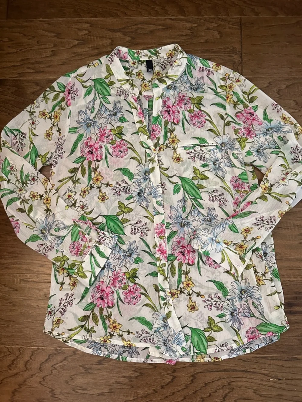 NWOT  KUT from KLOTH Jasmine sheer Cream Pink L Button Blouse